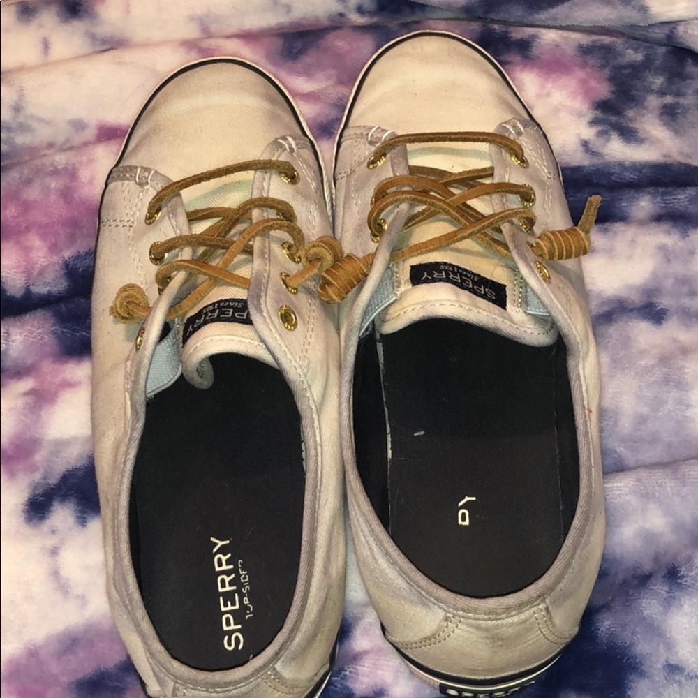 SPERRY low tops, white with leather strings